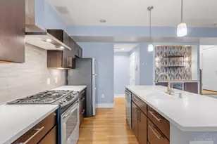 11 Mercer St, Cincinnati, OH 45202 - Photo 7
