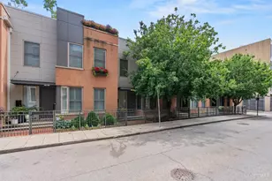 11 Mercer St, Cincinnati, OH 45202 - Photo 1