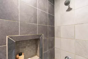 11 Mercer St, Cincinnati, OH 45202 - Photo 25