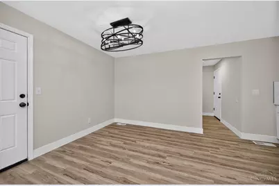 11475 Fiesta Court, Forest Park, OH 45240 - Photo 9