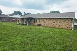 8206 Meadowlark Dr, Carlisle, OH 45005 - Photo 9