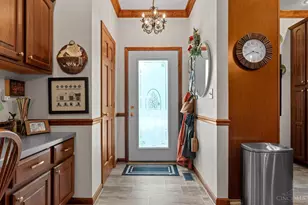 307 Leyland Park Dr, Wilmington, OH 45177 - Photo 3