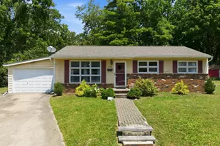 402 Crescent Ct, Lebanon, OH 45036 - Photo 1