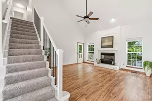 560 Virginia Ln, Union Township, OH 45244 - Photo 7