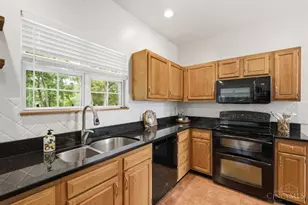 560 Virginia Ln, Union Township, OH 45244 - Photo 15