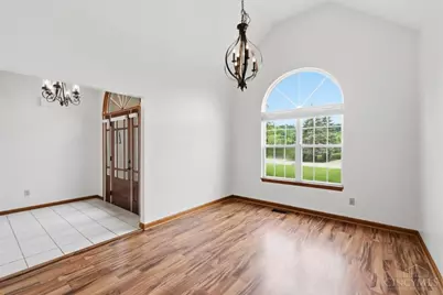 560 Virginia Lane, Union Township, OH 45244 - Photo 11