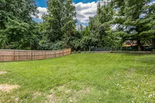 1869 Leona Dr, Green Township, OH 45238 - Photo 23