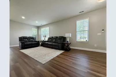 329 Bending Branch Lane, Miamisburg, OH 45342 - Photo 5