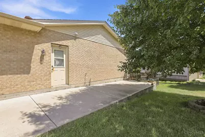 421 Loren Lane, Fairfield, OH 45011 - Photo 3
