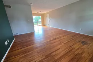 2716 Windon Dr, Colerain Township, OH 45251 - Photo 3