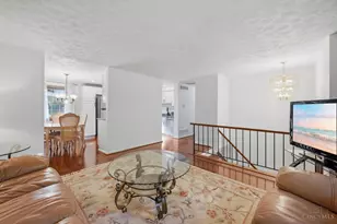 904 Beechmeadow Ln, Delhi Township, OH 45238 - Photo 5