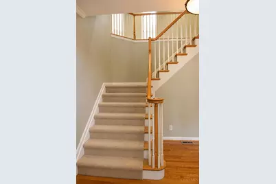 8101 Startinggate Lane, Sycamore Township, OH 45249 - Photo 5