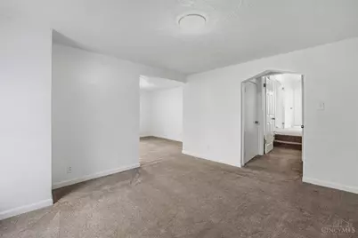 4294 Mayhew Avenue, Cincinnati, OH 45238 - Photo 21