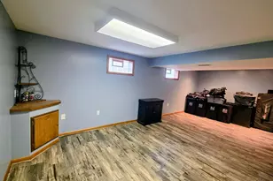 678 Lullaby Ct, Delhi Township, OH 45238 - Photo 9