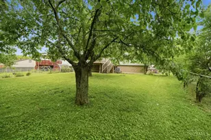 1576 Hazelgrove Dr, Springfield Township, OH 45240 - Photo 31