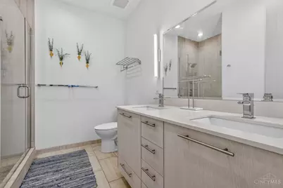 813 Broadway Street #302, Cincinnati, OH 45202 - Photo 13