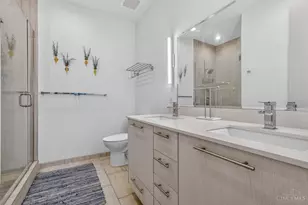 813 Broadway St, Cincinnati, OH 45202 - Photo 13