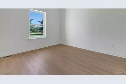 10125 Zumstein Avenue, Symmes Township, OH 45111 - Photo 9