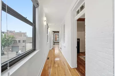 154 E McMicken Avenue, Cincinnati, OH 45202 - Photo 29