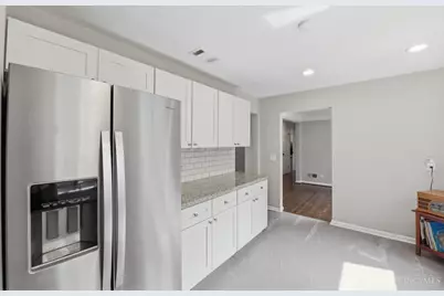 8710 Mockingbird Lane, Springfield Township, OH 45231 - Photo 11