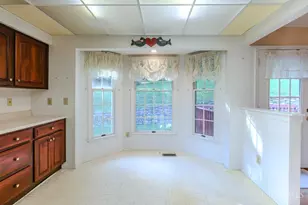 560 Leo Dr, Hamilton, OH 45013 - Photo 9