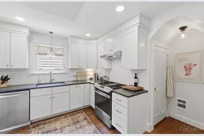 1326 Herlin Place, Cincinnati, OH 45208 - Photo 11