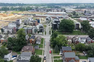 4452 Thirty Second Ave, Cincinnati, OH 45209 - Photo 5