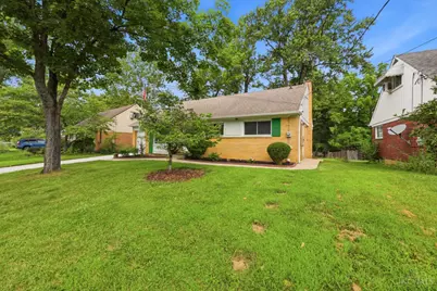 8785 Mockingbird Lane, Springfield Township, OH 45231 - Photo 3