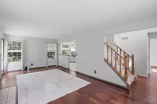 932 Saffron Ln, Miami Township, OH 45150 - Photo 5