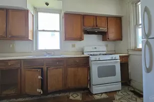 913 Sycamore St, Hamilton, OH 45011 - Photo 9