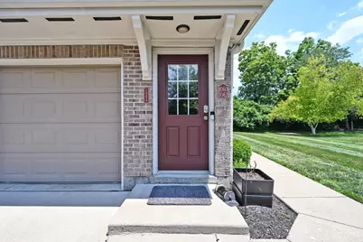 1064 Heritage Green Drive, Monroe, OH 45050 - Photo 3