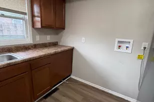 1070 Imprint Ln, Forest Park, OH 45240 - Photo 13