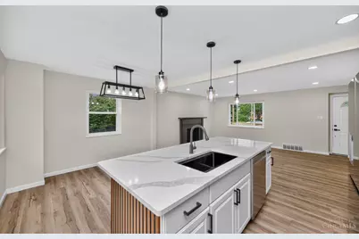 8957 Plainfield Road, Sycamore Township, OH 45236 - Photo 15