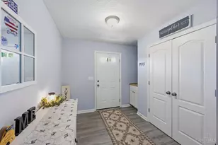 1181 Arbor Springs Dr, Hamilton, OH 45013 - Photo 3