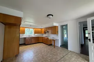 519 N Snyder Rd, Dayton, OH 45417 - Photo 13