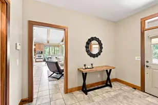 654 8 Mile Rd, Anderson Township, OH 45255 - Photo 39