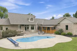 654 8 Mile Rd, Anderson Township, OH 45255 - Photo 91