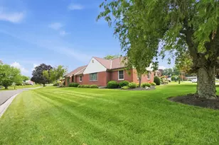 221 Virginia Cir, Wilmington, OH 45177 - Photo 3