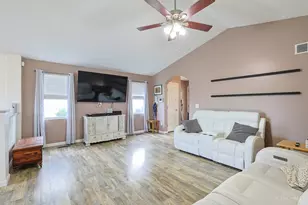25719 Hummingbird Ct, Saint Leon, IN 47012 - Photo 5