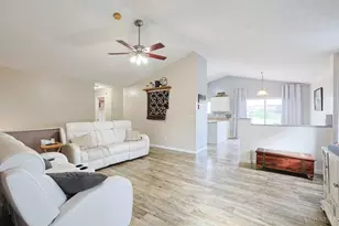 25719 Hummingbird Ct, Saint Leon, IN 47012 - Photo 7