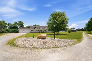 7353 Ross Rd, Washington Township, OH 45054 - Photo 3