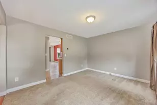 4381 Lighthouse Ln, West Chester, OH 45069 - Photo 9