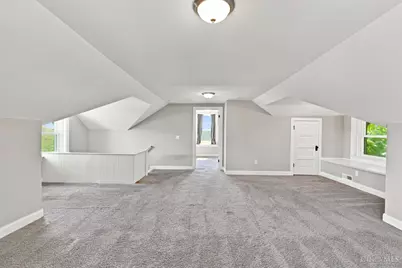 3229 Woodburn Avenue, Cincinnati, OH 45207 - Photo 43