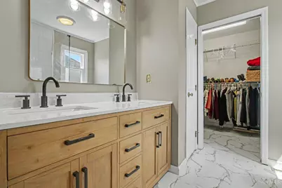 8293 Paddington Court, West Chester, OH 45069 - Photo 15