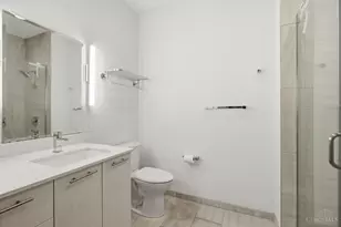 813 Broadway St, Cincinnati, OH 45202 - Photo 13