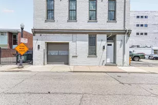 813 Broadway St, Cincinnati, OH 45202 - Photo 3