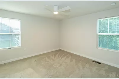 6639 Crystal Harbour Drive, Middletown, OH 45042 - Photo 17