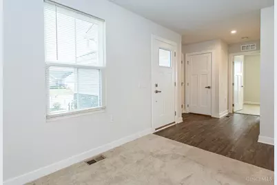 6639 Crystal Harbour Drive, Middletown, OH 45042 - Photo 7