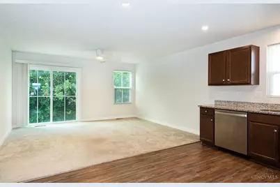 6639 Crystal Harbour Drive, Middletown, OH 45042 - Photo 11