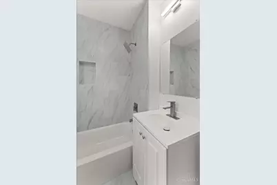 2011 Highland Avenue, Cincinnati, OH 45219 - Photo 19